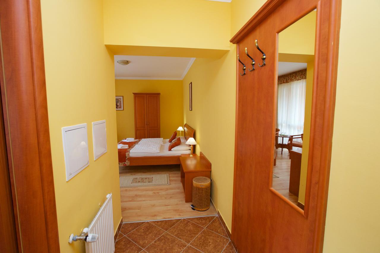Hotel Járja Hajdúszoboszló Exterior foto